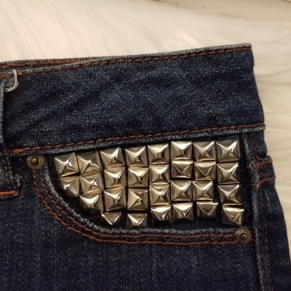 BDG ❤ Metal Studded Denim Cuffed Shorts Sz 4 - Picture 6 of 8